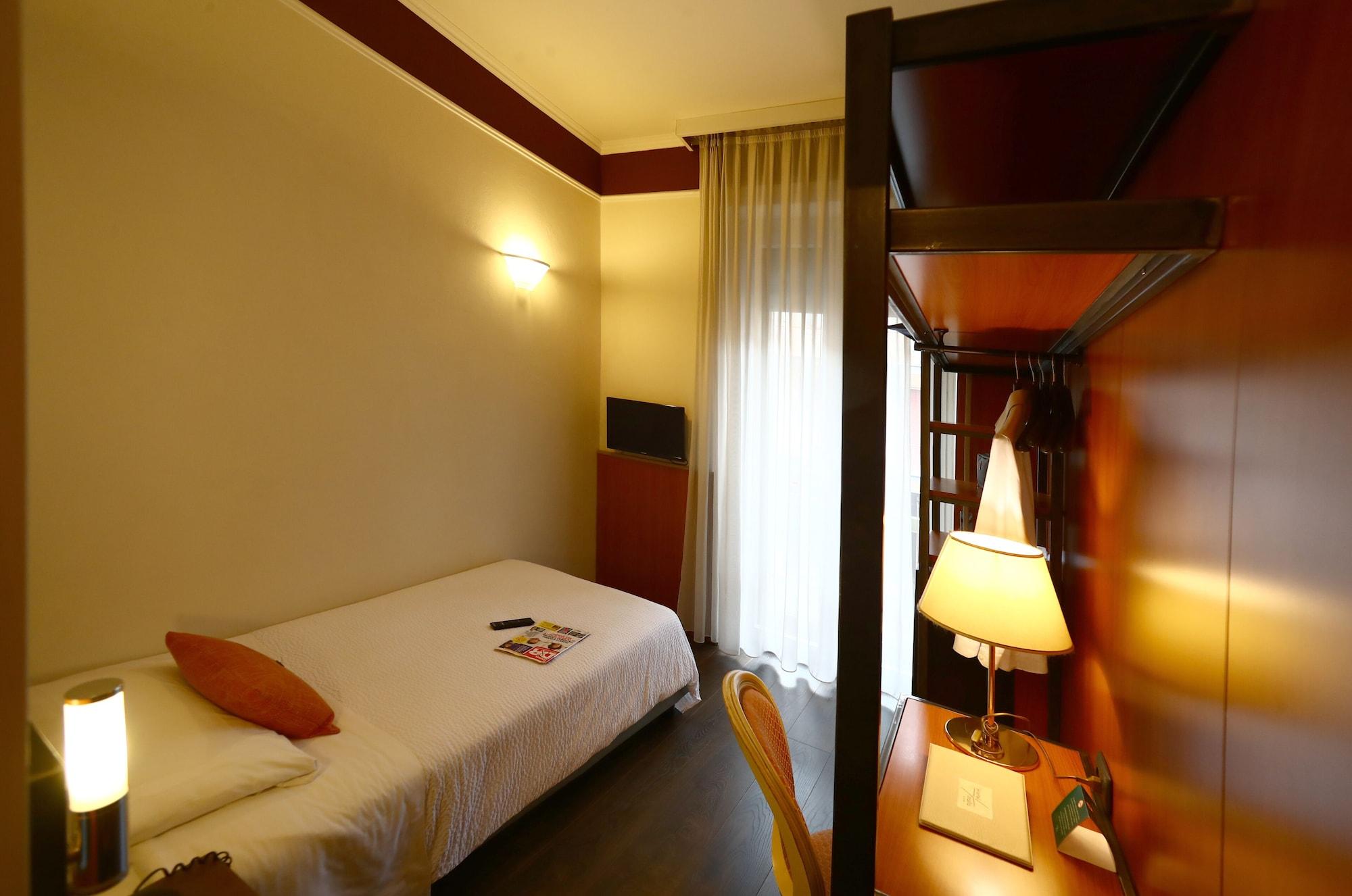 ורונה Hotel Italia מראה חיצוני תמונה
